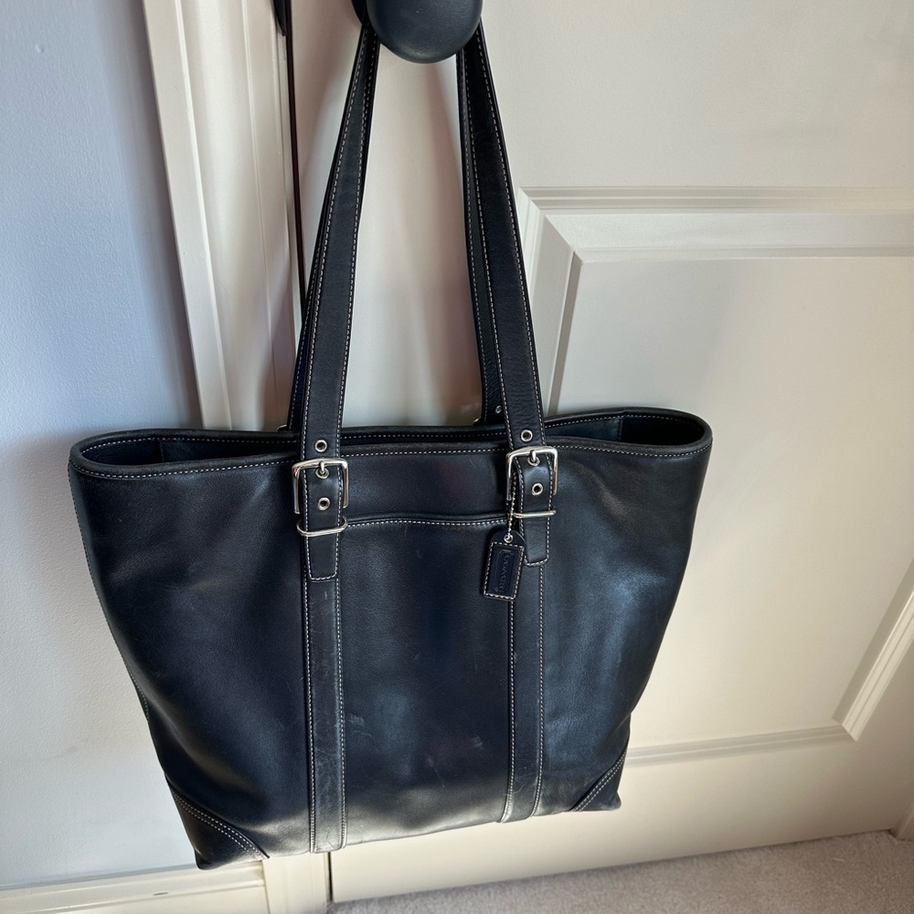 Coach leather tote bag!